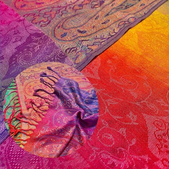 Chic Watercolor Design Pashmina Shawl - Elegant Pink Scarf for Stylish Outfits - Picture 5 of 6